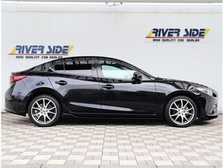 2018 Mazda Axela III Рестайлинг, чёрный, 1120004 рублей, вид 3