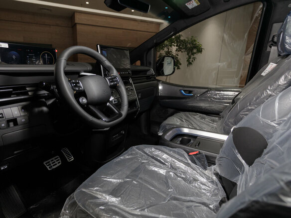 2026 Hyundai Staria I, чёрный, 10899000 рублей - вид 12