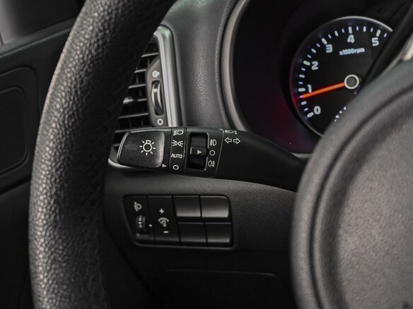 2018 Kia Sportage IV Рестайлинг, белый, 2439000 рублей - вид 15