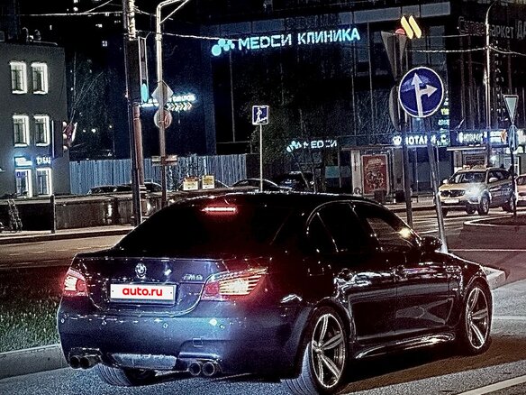 2005 BMW 5 серии 530d V (E60/E61), чёрный, 2150000 рублей - вид 1