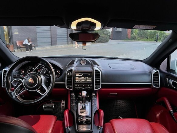 2016 Porsche Cayenne S II Рестайлинг (958), белый, 4080000 рублей - вид 6