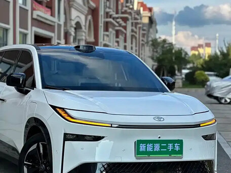 2025 Toyota bZ3X 58.3 kWh, белый, 2670000 рублей, вид 4
