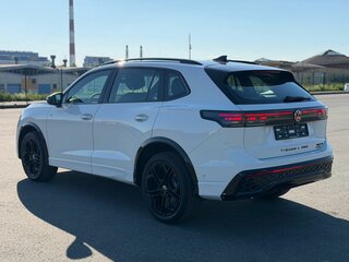 2026 Volkswagen Tiguan L Pro III (China Market), белый, 4950000 рублей, вид 4