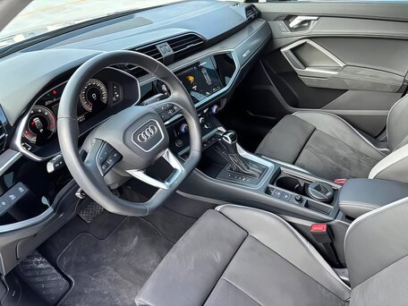 2023 Audi Q3 35 TFSI II (F3), серый, 2690000 рублей, вид 5