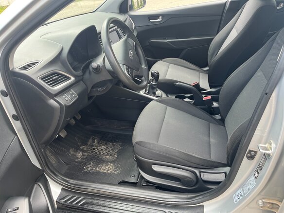 2017 Hyundai Solaris II, серебристый - вид 13