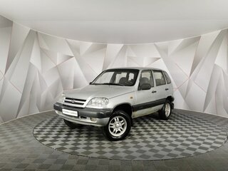 2005 Chevrolet Niva I, серебристый, 295000 рублей, вид 1