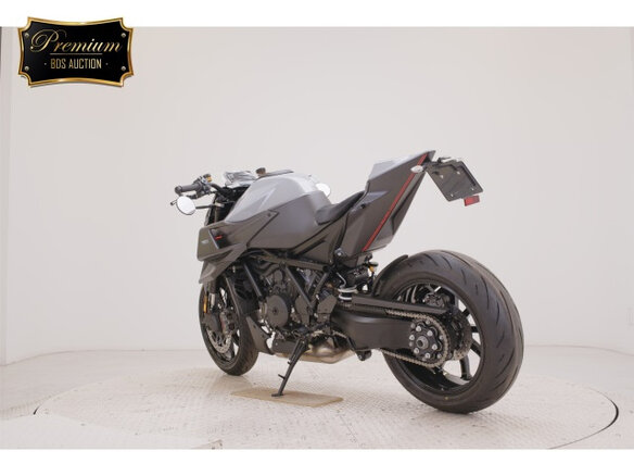 2026 Brabus 1300 R, чёрный, 3100000 рублей - вид 5