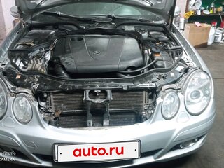 2004 Mercedes-Benz E-Класс 220 III (W211, S211), серебристый, 750000 рублей, вид 5