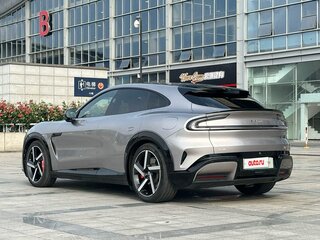 2025 Xiaomi YU7 Max, серебристый, 7500000 рублей, вид 4