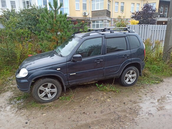 2015 Chevrolet Niva I Рестайлинг, чёрный, 449000 рублей - вид 3