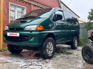 1997 Mitsubishi Space Gear I, зелёный, 1615000 рублей, вид 1