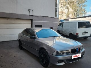 2000 BMW 5 серии 530i IV (E39) Рестайлинг, серебристый, 360000 рублей, вид 3