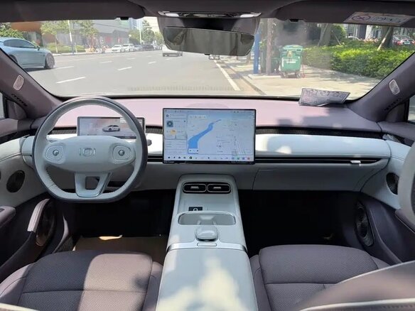 2026 Changan Qiyuan A06 28.39 kWh, серебристый, 2437007 рублей - вид 6