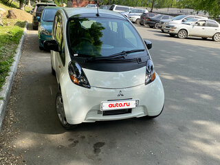 2011 Mitsubishi i-MiEV, белый, 565000 рублей, вид 1