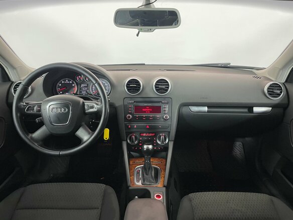 2012 Audi A3 II (8P) Рестайлинг 2, белый, 886000 рублей - вид 9