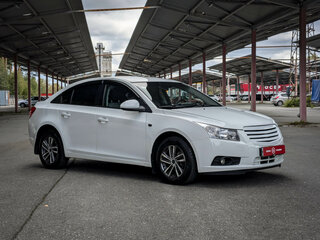 2011 Chevrolet Cruze I, белый, 759900 рублей, вид 2