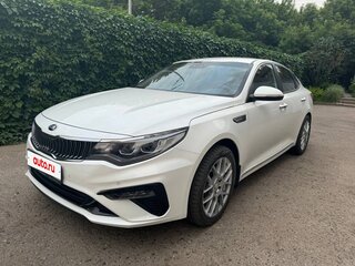 2019 Kia Optima IV Рестайлинг, белый, 2250000 рублей, вид 4