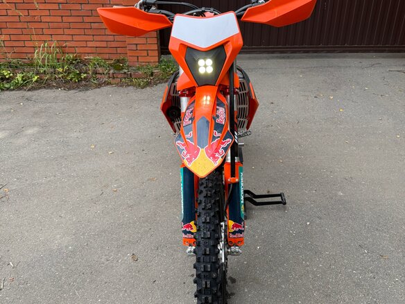 2025 KTM 450 EXC F, оранжевый, 1100000 рублей - вид 2