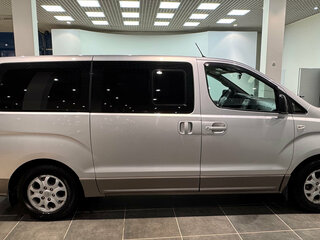 2010 Hyundai H-1 II, серебристый, 1250000 рублей, вид 5
