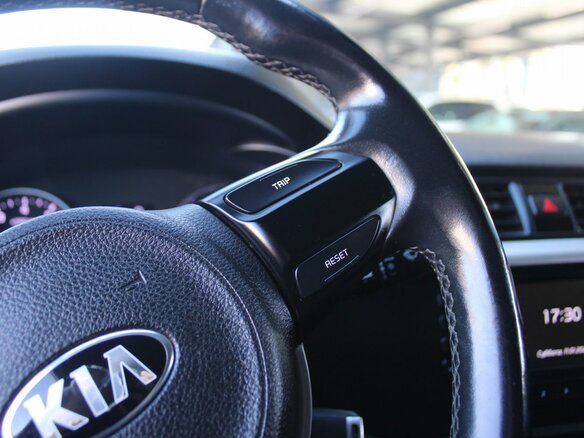 2018 Kia Rio IV, серебристый, 1259000 рублей - вид 12