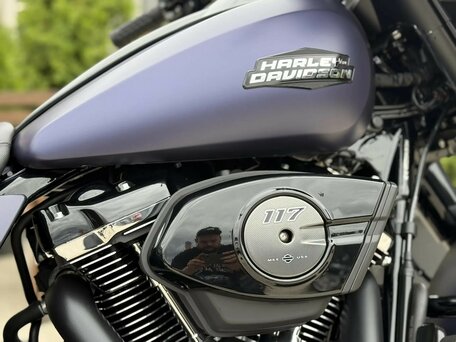 2025 Harley-Davidson Street Glide, фиолетовый, 3750000 рублей, вид 3