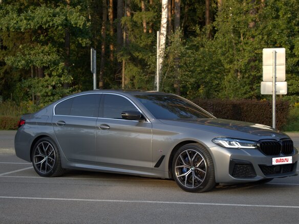 2022 BMW 5 серии 530i VII (G30/G31/G38) Рестайлинг, серый, 5150000 рублей - вид 3