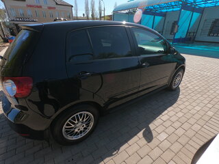 2011 Volkswagen Golf Plus II, чёрный, 700000 рублей, вид 2