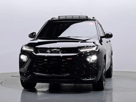 2022 Chevrolet TrailBlazer III, чёрный, 1930000 рублей, вид 2