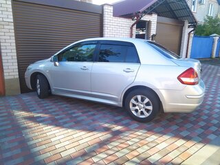 2011 Nissan Tiida I Рестайлинг, серый, 950000 рублей, вид 3