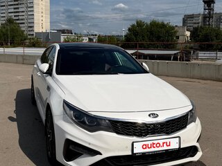 2019 Kia Optima IV Рестайлинг, белый, 1799000 рублей, вид 3
