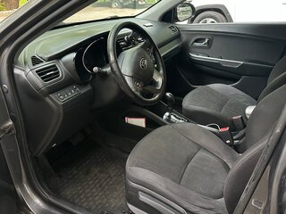 2013 Kia Rio 4-speed III, серый, 710000 рублей, вид 5