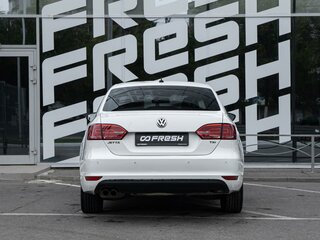 2014 Volkswagen Jetta VI, белый, 810000 рублей, вид 4