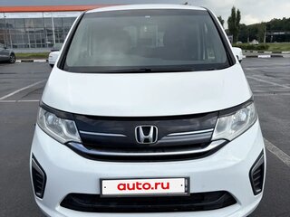 2015 Honda Stepwgn V, белый, 1700000 рублей, вид 1