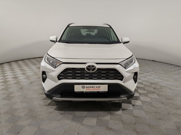 2021 Toyota RAV4 V (XA50), белый, 2739000 рублей - вид 1