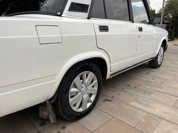 2004 Lada (ВАЗ) 2107, белый - вид 10