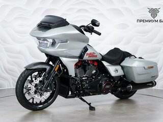 2025 Harley-Davidson CVO Road Glide ST, серебристый, 5599000 рублей, вид 3