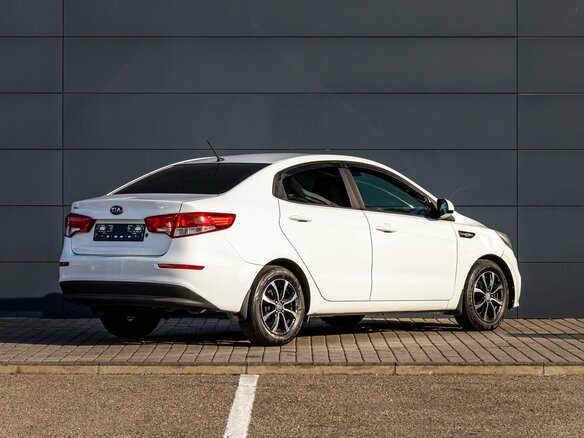 2016 Kia Rio III Рестайлинг, белый, 795000 рублей - вид 22