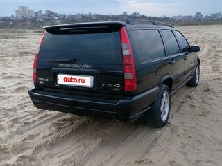 1999 Volvo V70 XC I, чёрный, 825000 рублей, вид 4