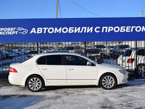 2011 Skoda Superb II, белый, 750000 рублей - вид 7