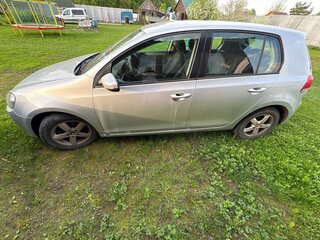 2011 Volkswagen Golf VI, серебристый, 700000 рублей, вид 4