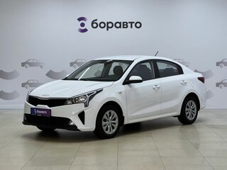 2021 Kia Rio IV Рестайлинг, белый, 1650000 рублей, вид 1