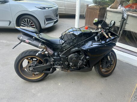 2009 Yamaha YZF-R1, чёрный, 849999 рублей, вид 5