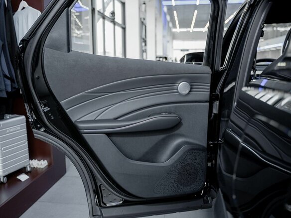 2026 Omoda C7, чёрный, 3299000 рублей - вид 39