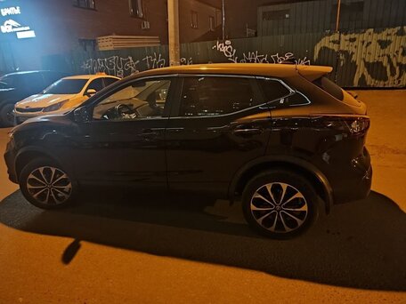 2021 Nissan Qashqai II Рестайлинг, чёрный, 1770000 рублей, вид 5