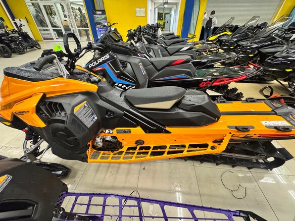 2026 BRP Summit X Expert 850 E-TEC Turbo R, оранжевый, 3190000 рублей - вид 8