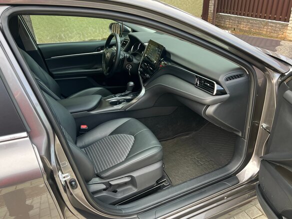 2022 Toyota Camry VIII (XV70) Рестайлинг, серый, 2799999 рублей - вид 10