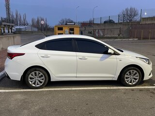 2017 Hyundai Solaris II, белый, 910000 рублей, вид 5