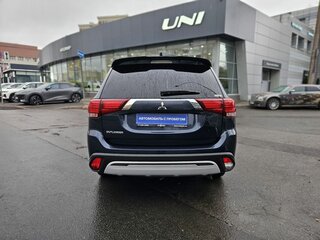2021 Mitsubishi Outlander III Рестайлинг 3, синий, 2470000 рублей, вид 5