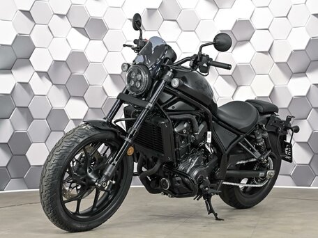 2021 Honda CMX 1100 Rebel, чёрный, 1099000 рублей, вид 2