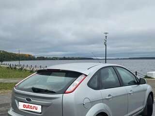 2010 Ford Focus II Рестайлинг, серый, 550000 рублей, вид 2